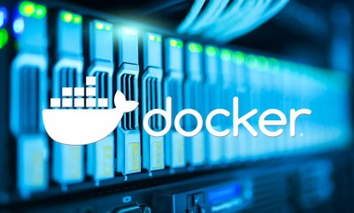 docker -itd命令怎么使用