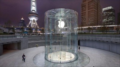 Apple Store Max上海开业，苹果醉翁之意不在卖货？